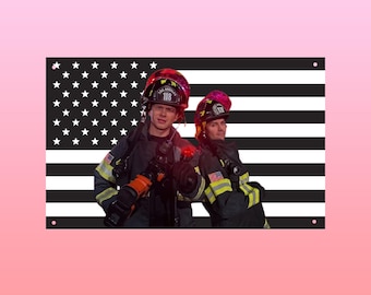 Tapisserie drapeau américain Buddie 9-1-1 – Art mural Buck & Eddie | Décoration de ventilateur de série télévisée de pompier | Bannière drapeau noir