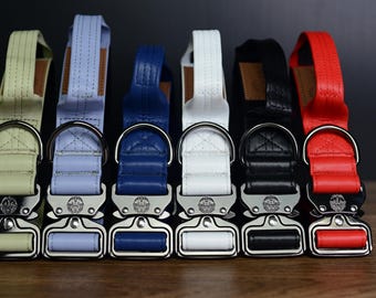 Collar para perro de cuero vegano resistente con clip táctico estilo cobra / 1,5 pulgadas de ancho /