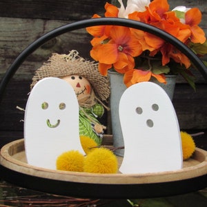 Ghost, Halloween Decor, rustic farmhouse, cute halloween, spooky decor, fall decor, Ghost, Ghost Decor, Halloween Party