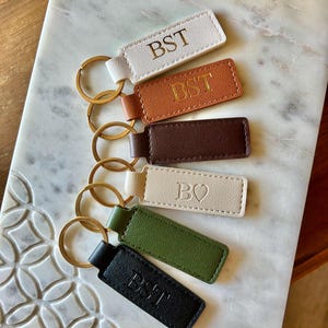 Personalized Keychain | Custom Monogram Keyring | Engraved Name Keychain | Gifts for Him and Her • Wedding Party • Stocking Stuffer