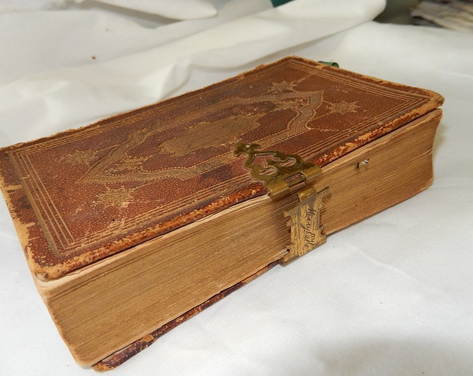 Antique Bible Victorian Edwardian 1800s Leather Bible W Brass Latch New Testament Psalms Gold