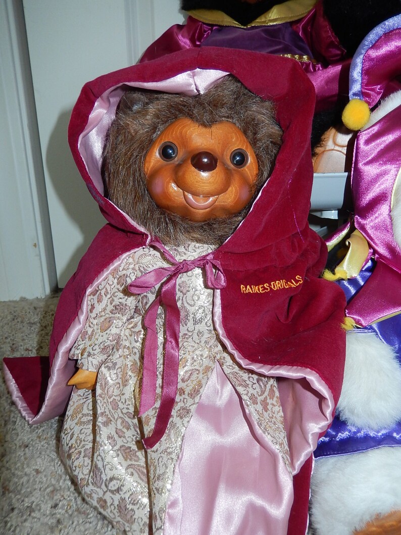 RAIKES wooden Bears ROYAL familyQueen MaryKing WilliamMaid Etsy