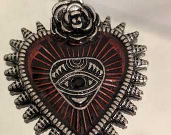 Kolczyki wiszące Sacred Heart Eye – srebrna emalia w kolorze czerwonym – gotycka, mistyczna biżuteria