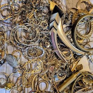Jewelry Lot: Gold Vintage to Modern Mixed Pieces, Crafting Supplies. Not tested.