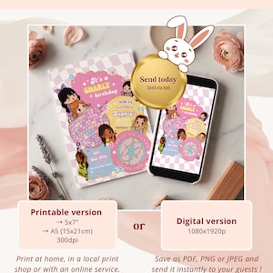 Op de afbeelding: Een verjaardagsuitnodiging met een discobalthema. De uitnodiging bevat cartoonillustraties van meisjes, een roze en paars kleurenschema en de tekst "It's a Gnarly Birthday". Beschikbaar in formaten van 15x21cm en 5x7 inch.