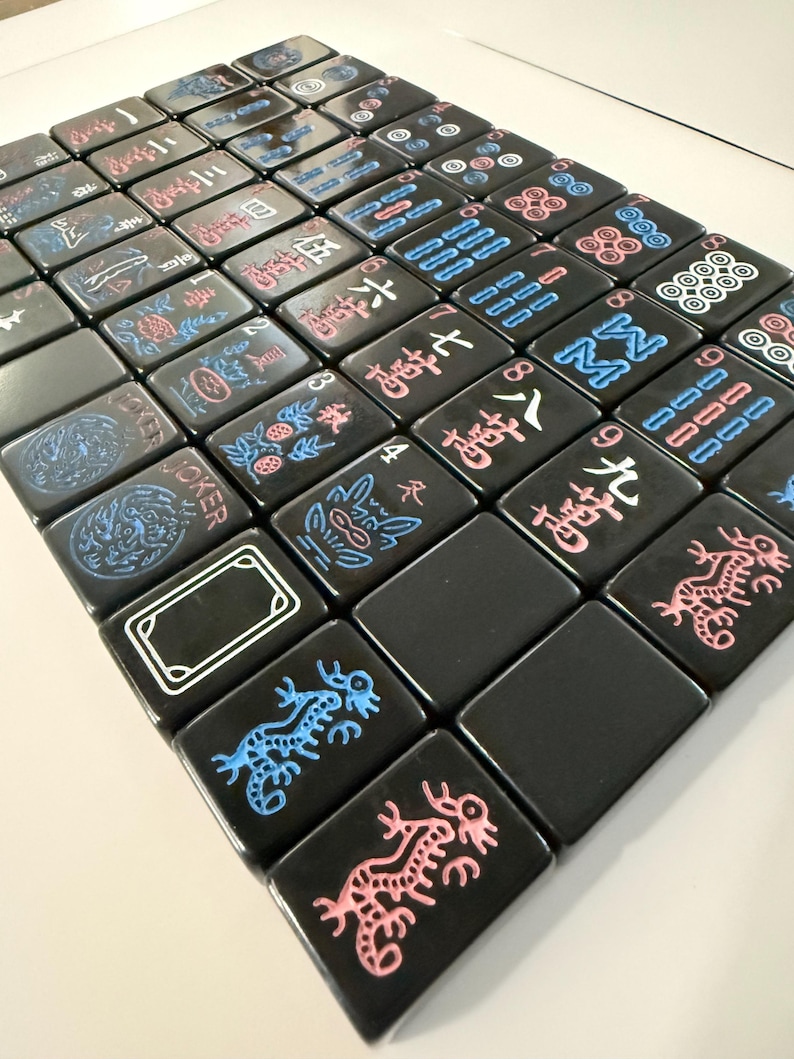 Black Mahjong Tiles – Neon Shadow American Set (166 Tiles) image 3