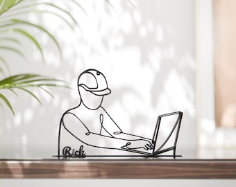 Figura personalizada de ingeniero informático - Escultura minimalista de arte lineal