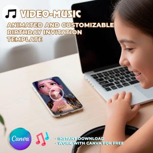 K&ouml;nnte beinhalten: Ein Smartphone zeigt eine Videoeinladung mit einer Play-Taste, neben einem Laptop. Der Text lautet "VIDEO-MUSIC, ANIMATED AND CUSTOMIZABLE BIRTHDAY INVITATION TEMPLATE". Ein Canva-Logo und Noten sind ebenfalls sichtbar.
