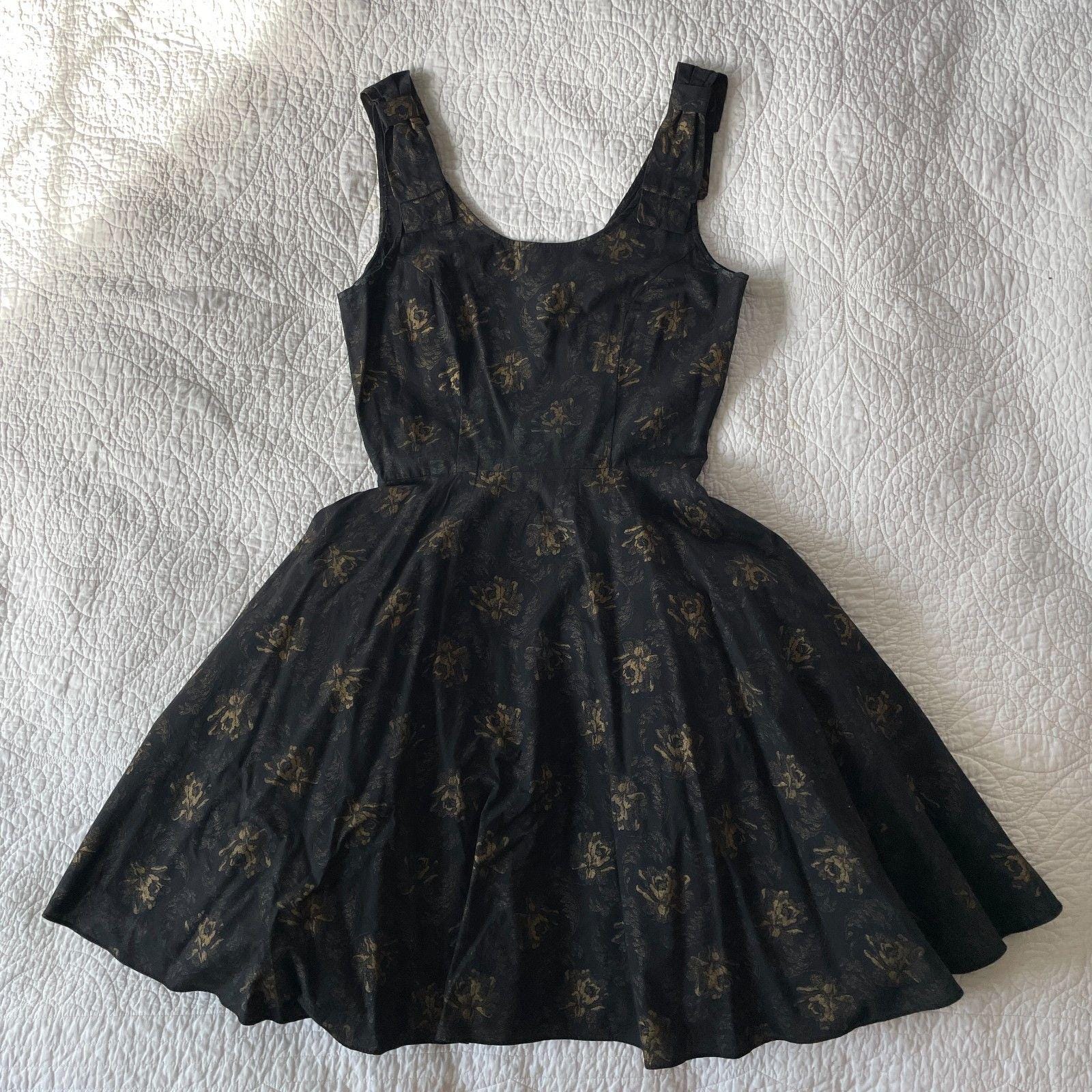 open lace back dress Bella main image 0