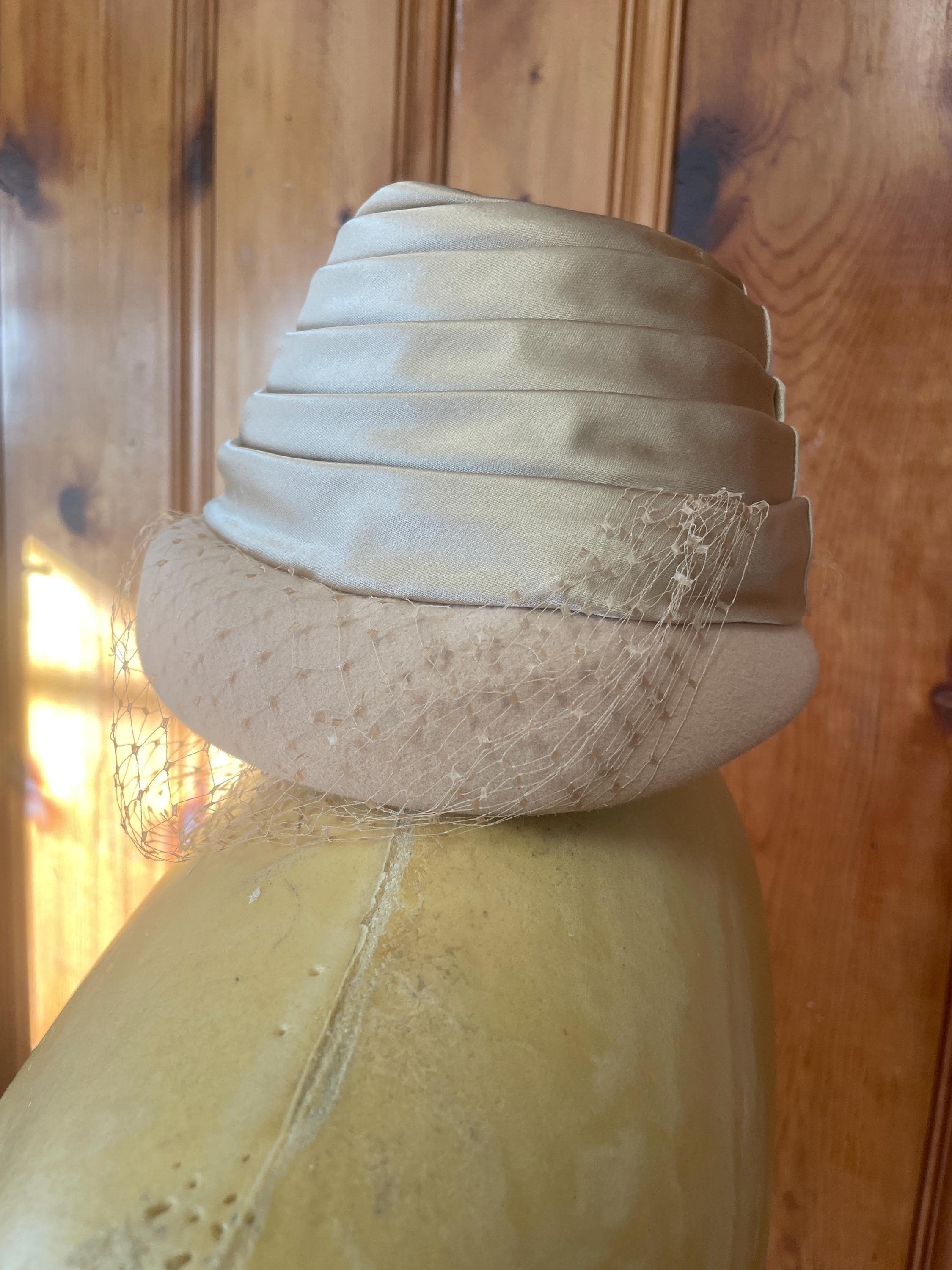 Jan Leslie Beaded Wool Hat Off White Designer‎ Cap 1990s Jan Leslie Hat - Etsy Ireland main image 2