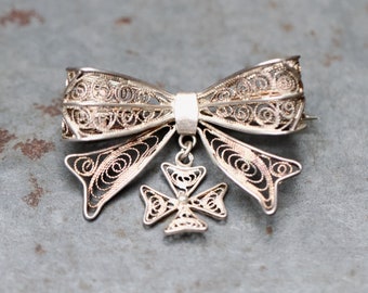 Antique Sterling Silver Filigree Bow Brooch With Maltese Cross Pendant – Circa 1900s - Victorian Collar Pin - Vintage Oxidised Jewellery