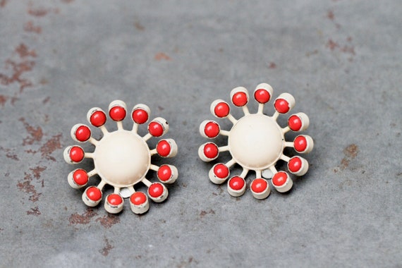 Beige and Red Flowers Clip on Earrings - 1960s At… - image 1