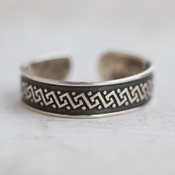 Silver Thumb Ring - Geometric Patterns Sterling Silver Ring size 5.5 - Dark Silver Band - Made in Norway