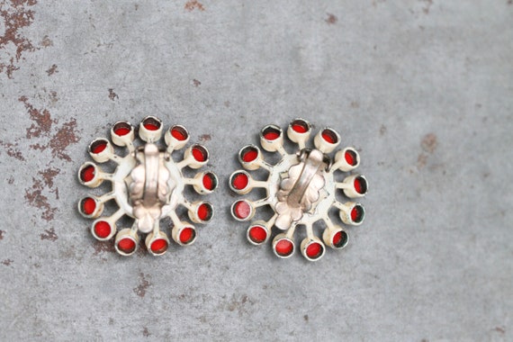 Beige and Red Flowers Clip on Earrings - 1960s At… - image 5