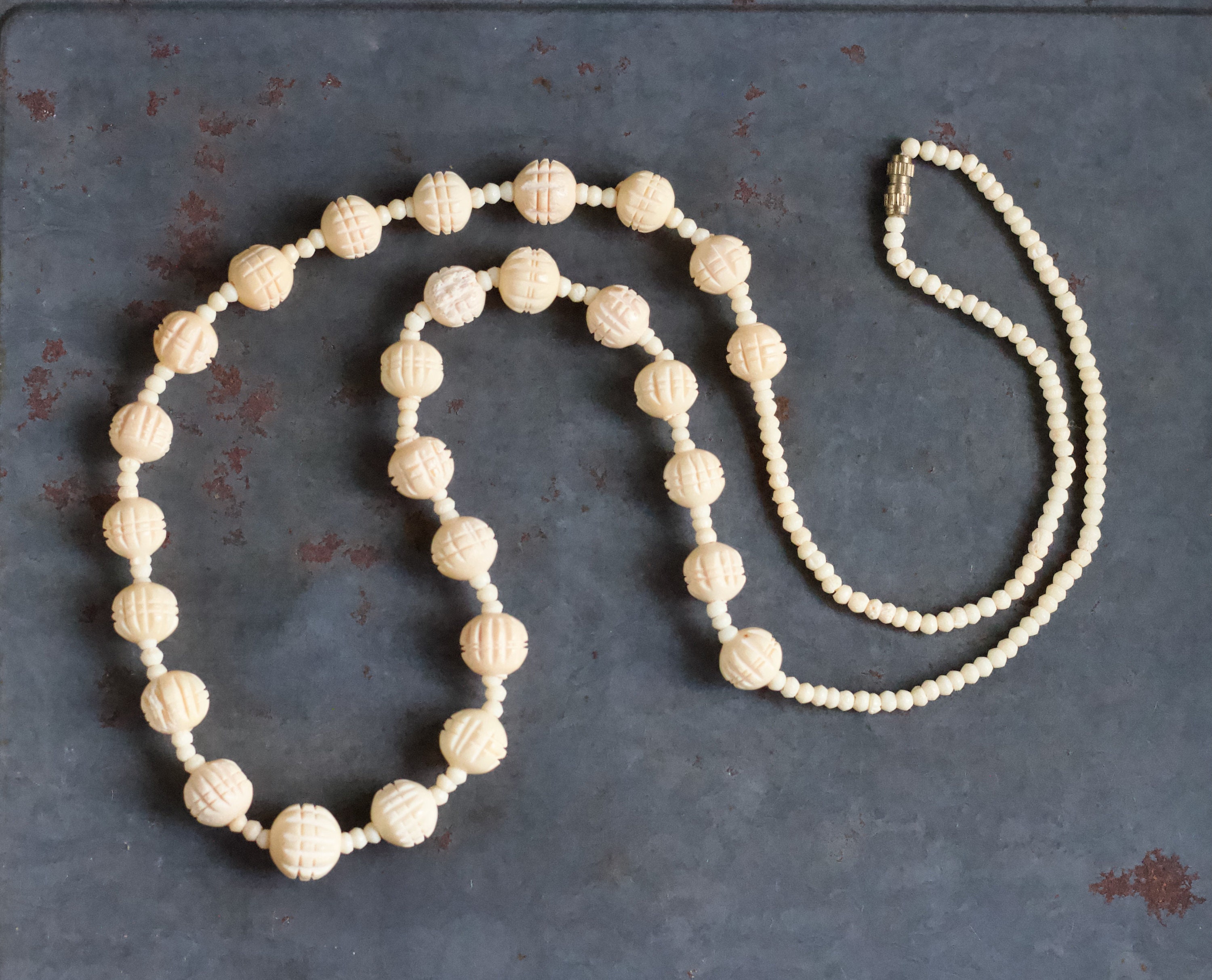 Bone Bead Necklace with Horn Clasp – Dekko Trading