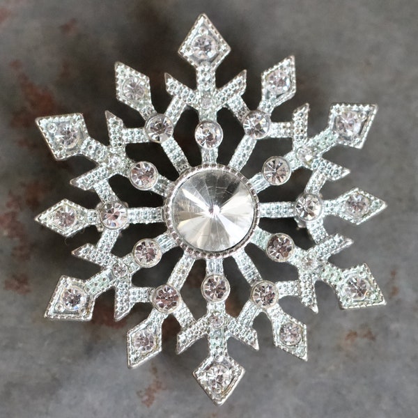 Snowflake Lapel Pin - Winter Rhinestones Large Brooch - Clear Paste Stones  - Vintage Christmas Jewellery