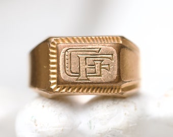 Initials GF Art Deco Signet Ring size U - 1970s Chunky Men's Pinky Ring Engraved Monogram FG Gold Ring size 10 - Vintage Oxidised Jewellery