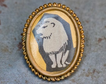 Spilla da bavero vintage con immagine di leone – Spilla ovale in ottone