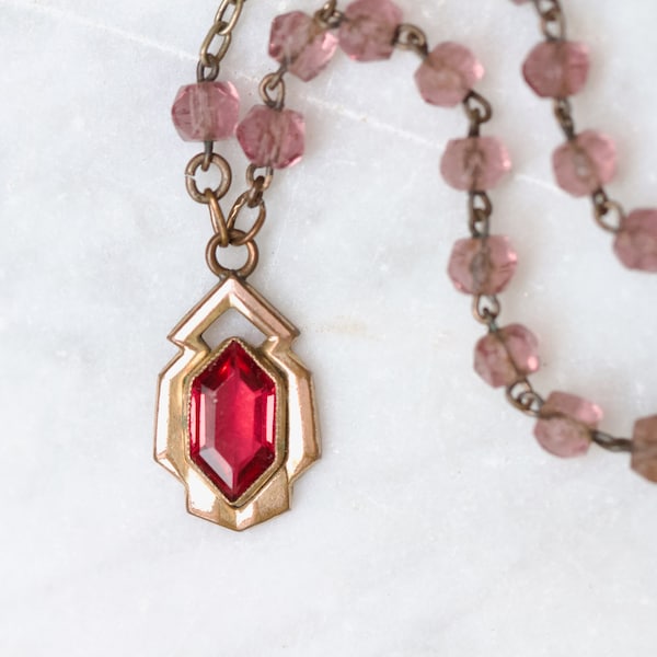 Art Deco Mauve Necklace - Rolled gold and Fuchsia Glass Geometric Pendant on Czech Glass Beads Rosary Chain 22" - Vintage Cocktail Jewellery