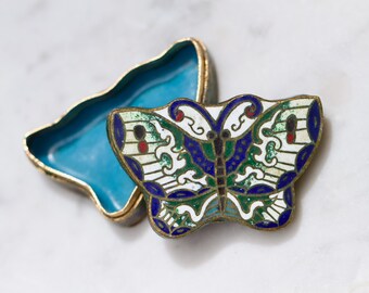 Cloisonne Butterfly Pill Box - Small Tabletop Container Enamel on Brass - Spring Snuff Box - Vintage Boho Home Decor