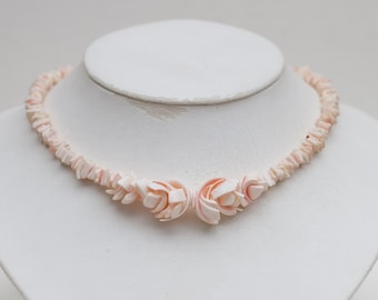 Pink Seashells Boho Necklace - Chunky Mermaid Choker - Conch Shell Shards and Puka Shells Short Necklace - Vintage Natural Boho Jewellery