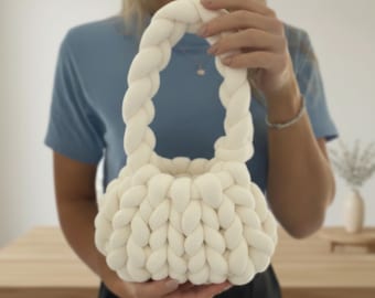 Handmade Chunky Knit Bag – Cream White Fleece Tote, Plush Purse