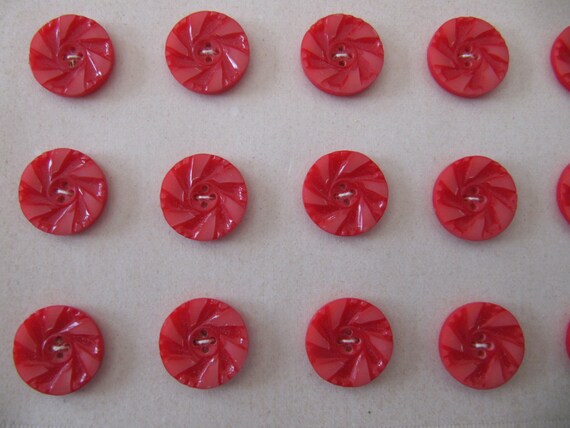 1930s casein buttons 13mm galalith red /& white 12 Christmas peppermint candy button gifts for her 24 vintage Art Deco plastic buttons