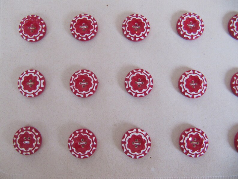 1930s casein buttons 13mm galalith red /& white 12 Christmas peppermint candy button gifts for her 24 vintage Art Deco plastic buttons