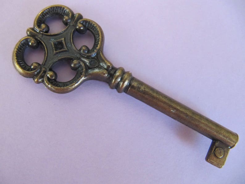 ornate bronze square metal key Fancy vintage Skeleton key Santa keys cabinet keys old keys as component for pendants or keychain