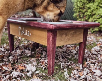 Support pour gamelle artisanal surélevé pour chien/chat : mangeoire personnalisée en bois dur