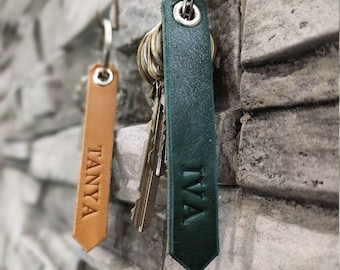 Leather tags keychain personalized leather strap hand crafted cowhide keychain Leather tags straps for attach free monograming initals