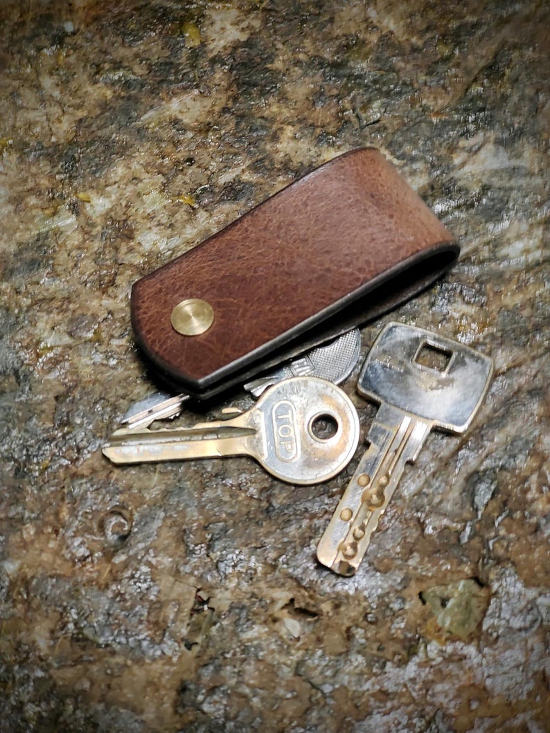 Comfortable Small Compact 3-key Holder From Thick Genuine Leather Brown ...
