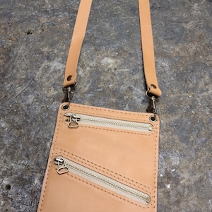 Nueva bolsa de viaje de cuero italiano hecha a mano para pasaporte, tarjeta de embarque, efectivo, teléfono con bolsillo interior para tarjetas de crédito con dos cremalleras