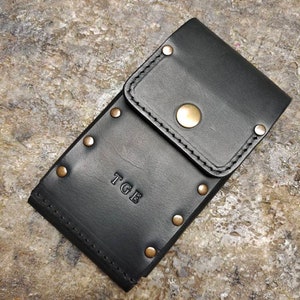 Cartera para teléfono de nuevo estilo hecha a mano de cuero genuino negro grueso con bolsillo para tarjeta de identificación y presilla para cinturón
