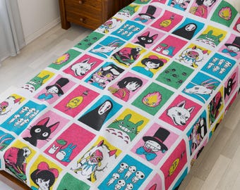 Studio Ghibli Velveteen Plüschdecke | Chihiros Reise ins Zauberland, Totoro, Kiki Muster