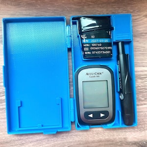 Accu-Chek *GUIDE ME* Glukosmätarkompatibelt fodral | Diabetesförsörjningsorganisatör