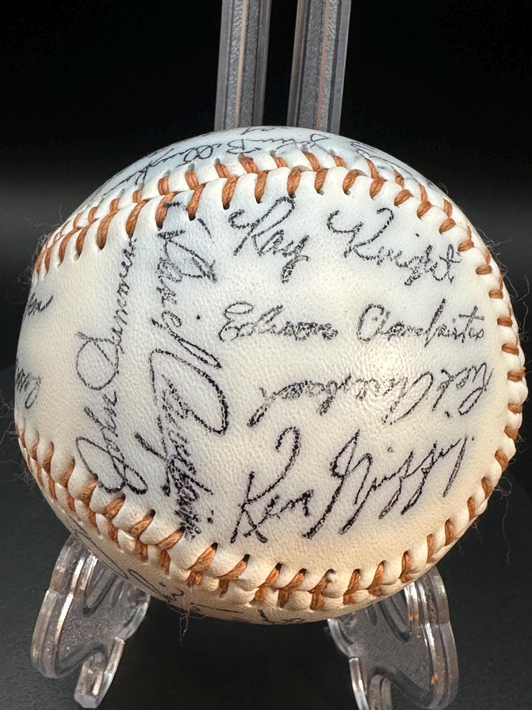 Vintage 1976 Cincinnati Reds World Series Champions Stamped