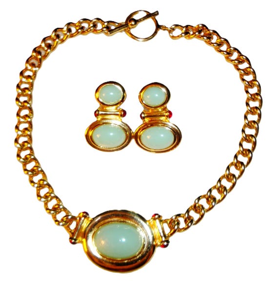 Vintage Avon Elizabeth Taylor 1995 “Taylored Style Collection” 22k gold overlay