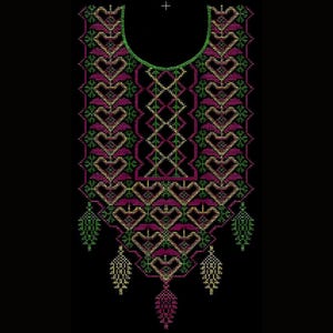 Peut inclure: Motif de broderie détaillé pour un col. Le design utilise des fils verts, violets et dorés sur fond noir. Le motif comprend des formes de cœur et géométriques, créant un élément textile décoratif pour vêtements ou artisanat.