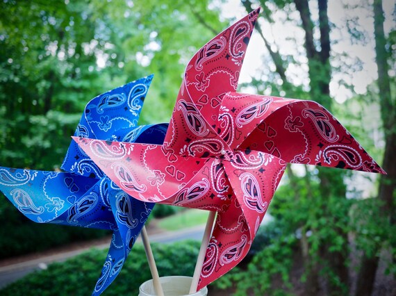 10 Bandana Spinning Pinwheels