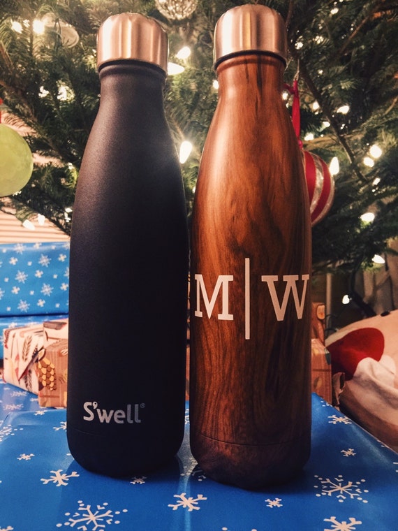 Monogram Swell Bottle - Christmas, Anniversary, Sorority, Hanukkah , Bridesmaids. Monogrammed Swell,