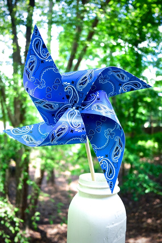 12 Bandana Spinning Pinwheels
