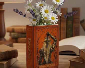 Throne of Glass Book Vase, Fantasy Book Lover Gift, Floral Book Vase Decor, Sarah J Maas Inspired Vase, Bookish Room Decor