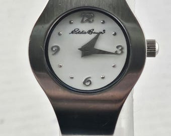 Eddie Bauer Ladies Petite Quartz Watch Mesh Band New Battery Running Eddie Bauer Khaki Quartz 85323-252 – Frame Watch Works main image 4