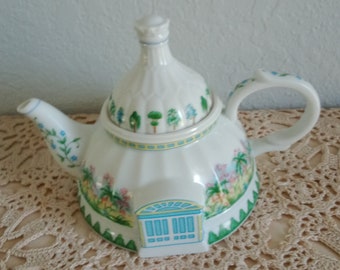 Sweet Little Lenox Teapot The Conservatory English Garden 4 3/4" H