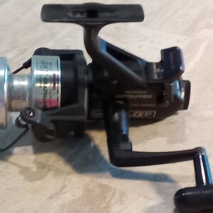 shimano 3500 baitrunner reel 1 x Triton PLUS Old School carp Fishing W Vintage Carp Fishing Tackle Balance and propulsion line management system helps the reel cope with braided super lines Shimano Baitrunner 3500 Spinning Reel