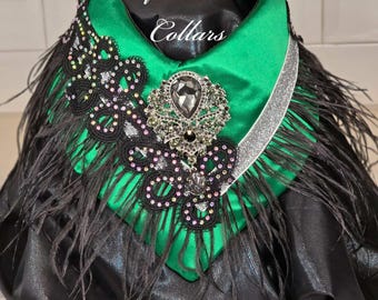 Satin V-Collar two-toned Royalty!