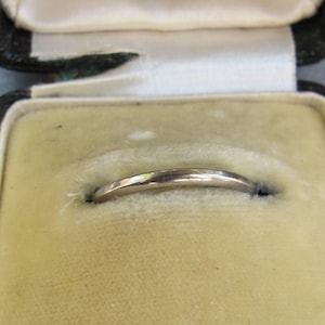 Vintage 18k White Gold Wedding Band Stacking Ring
