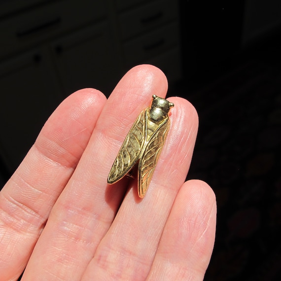 Vintage 18k Yellow Gold Cicada Bug Charm Pendant … - image 8