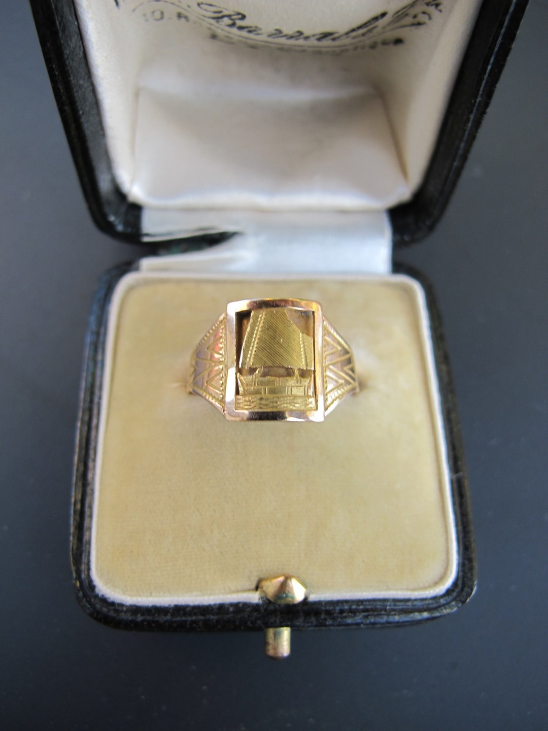 Vintage 18k Yellow Gold Sailboat in Relief Ring Etsy